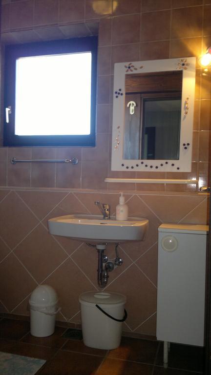 Apartments Ljuba I Mare Malinska Chambre photo