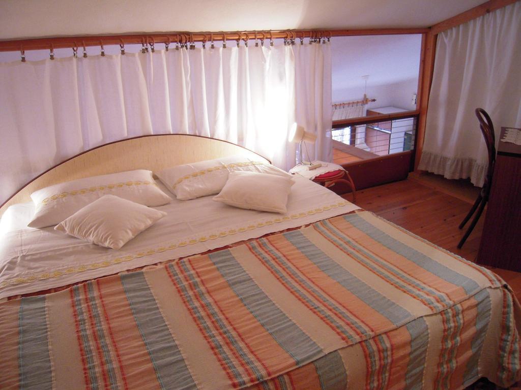 Apartments Ljuba I Mare Malinska Extérieur photo