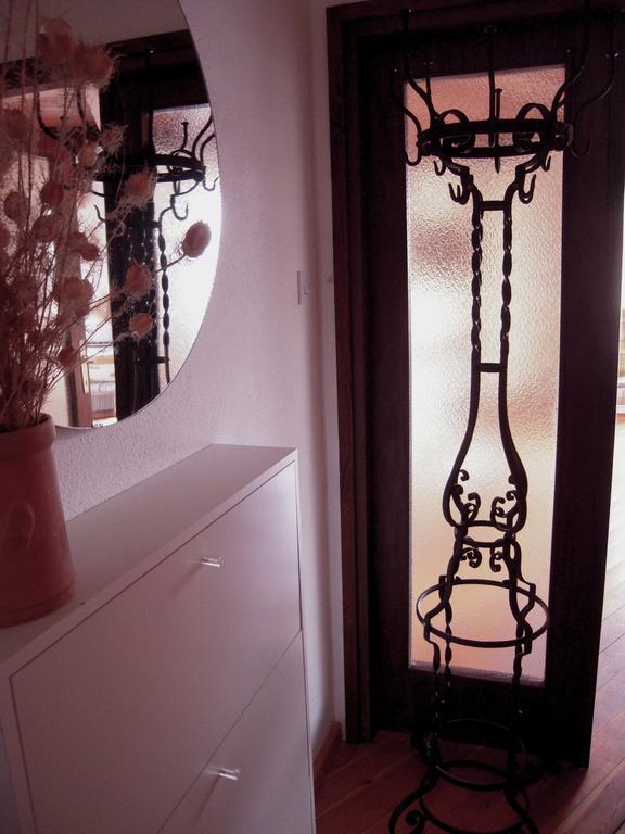 Apartments Ljuba I Mare Malinska Extérieur photo